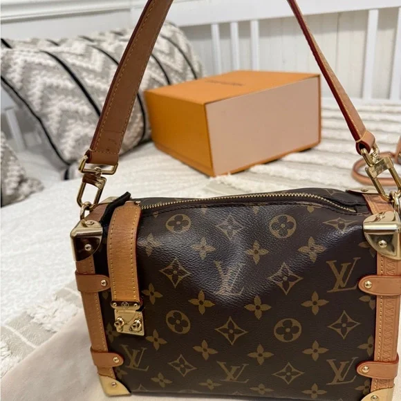 Louis Vuitton Side Trunk MM - Picture 5 of 9